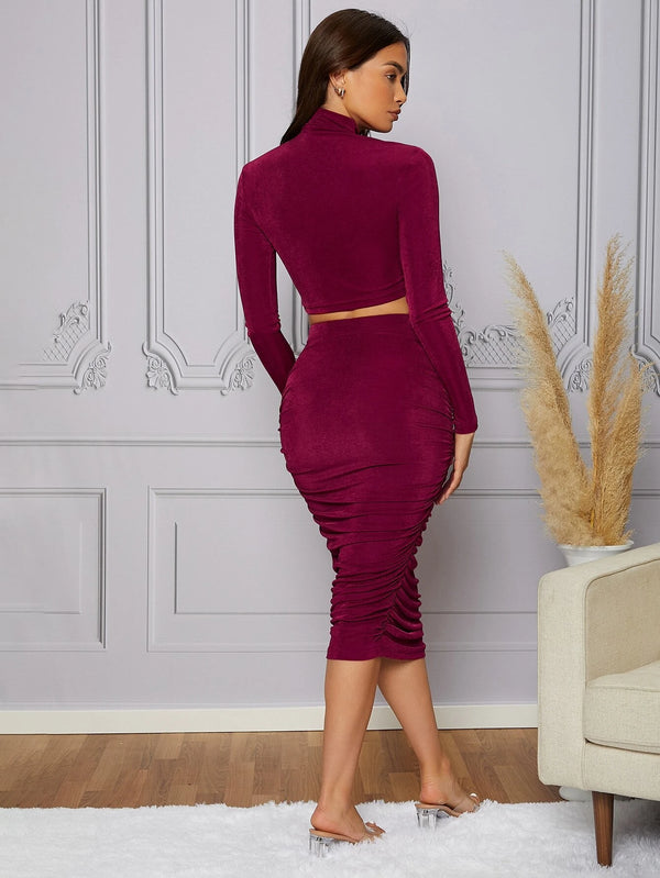 SHEIN Modely Mock Neck Crop Top & Ruched Pencil Skirt