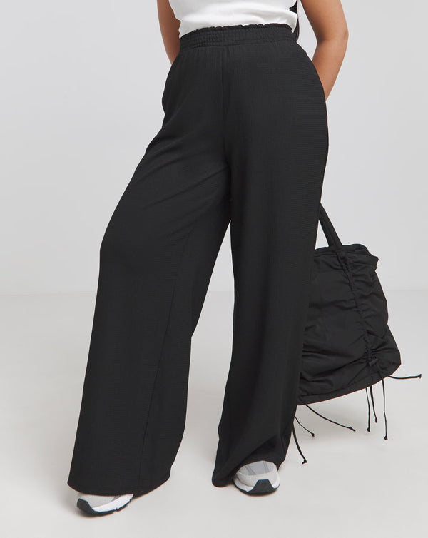 Plus Black Woven Pleat Detail Waistband Wide Leg Trousers