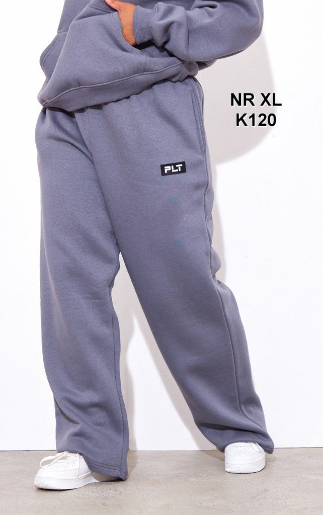 PRETTYLITTLETHING Plus Charcoal Logo Badge Detail Straight Leg Joggers